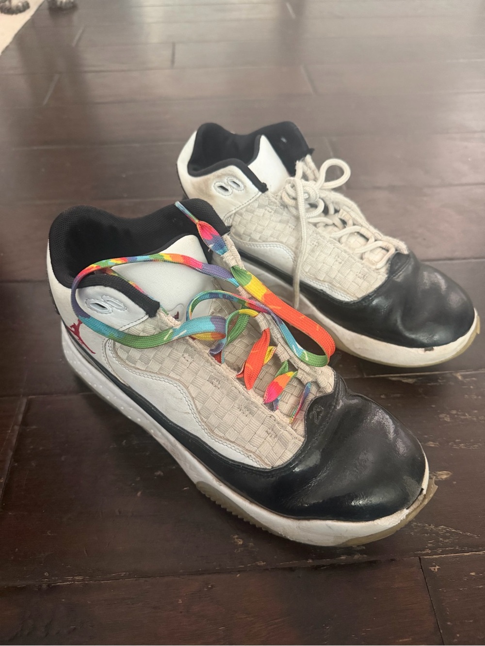 Jordan Max Aura 2 White Black Red Sneakers 6.5Y CK6636-102